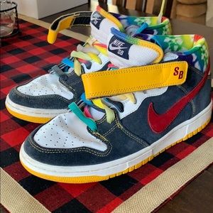 Nike Dunk SB Mid Pro Tie Dye